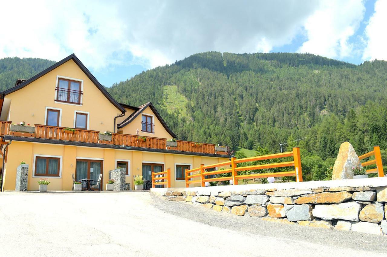 Pension Waldheim Mauterndorf  Exteriör bild